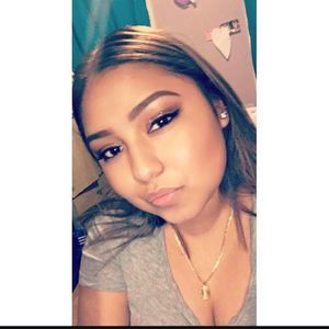 Meet your Posher, Leslie